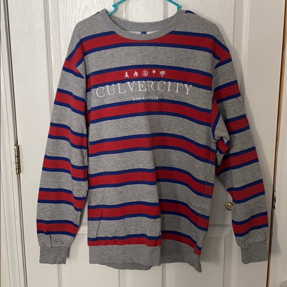 long sleeve crewneck